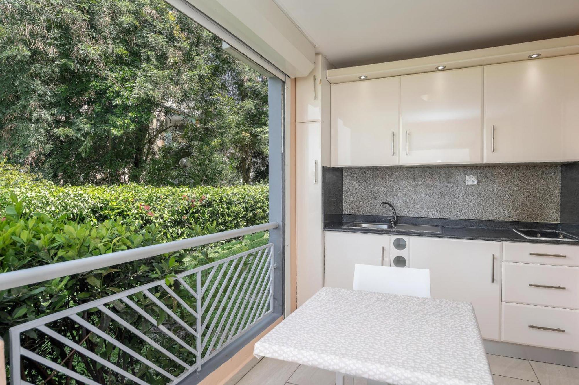 Appartement Bord De Mer Tres Fonctionnel , Sur La Plage & Vue Mer Exceptionnelle Ле-Гозье Экстерьер фото